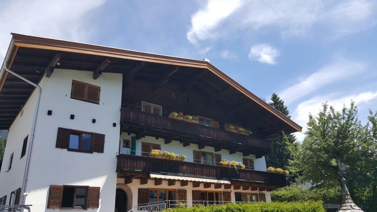 Gaestehaus Wallner Kitzbuhel Bagian luar foto