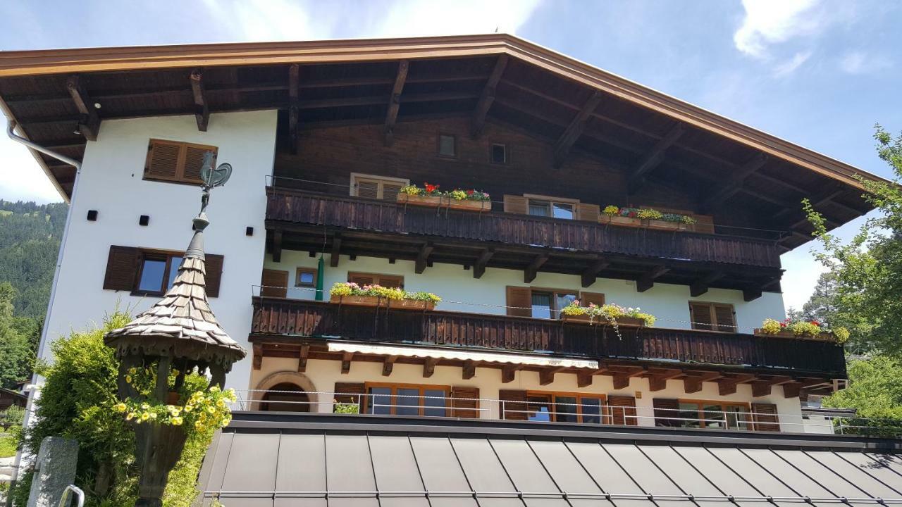Gaestehaus Wallner Kitzbuhel Bagian luar foto